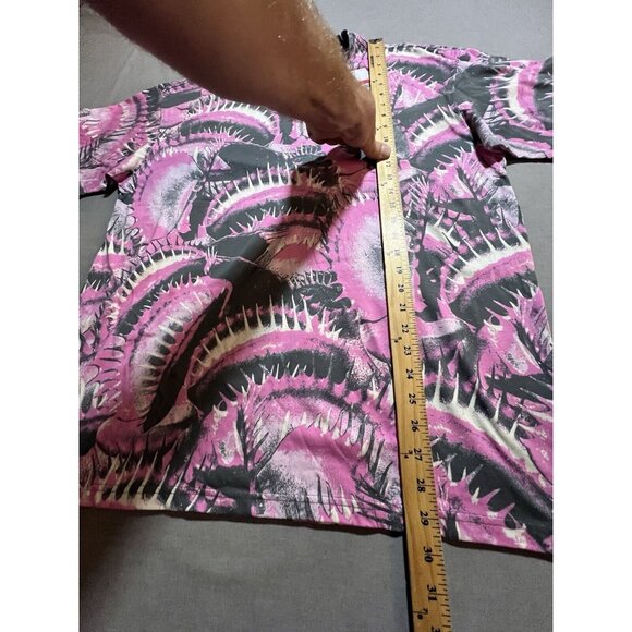 NIKE Kyrie Irving KY JOURNEY REWARDS Shirt Mens Large Pink Short Sleeve Tee. - Picture 9 of 11